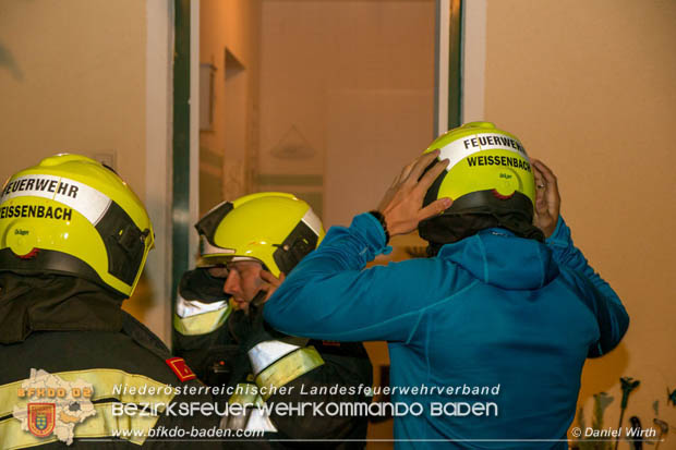 20170914 Wohnhaus nach Deckeneinsturz evakuiert in Weissenbach a.d.Triesting  Foto:  Daniel Wirth BFK BADEN