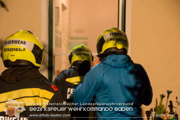 20170914 Wohnhaus nach Deckeneinsturz evakuiert in Weissenbach a.d.Triesting Foto: © Daniel Wirth BFK BADEN 20170914 Wohnhaus nach Deckeneinsturz evakuiert in Weissenbach a.d.Triesting Foto: © Daniel Wirth BFK BADEN