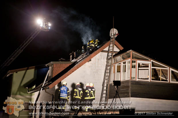20170915 Wohnhausbrand in Gainfarn  Foto:  Stefan Schneider BFK BADEN