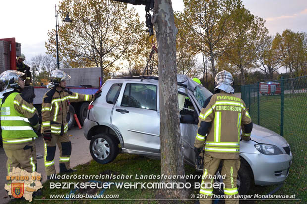 20171103 Schwerer Verkehrsunfall in Ebreichsdorf  Foto:  Thomas Lenger Monatsrevue.at