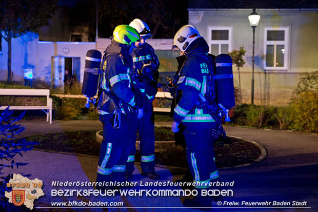 20171104 Explosion in der Wohnung einer Badener Wohnhausanlage  Foto:  Freiwillige Feuerwehr Baden-Stadt