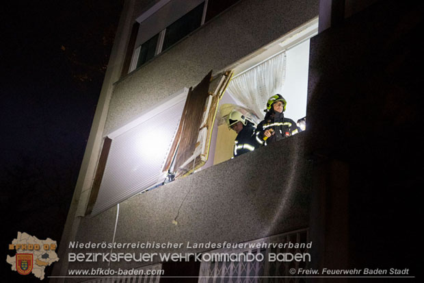 20171104 Explosion in der Wohnung einer Badener Wohnhausanlage  Foto:  Freiwillige Feuerwehr Baden-Stadt