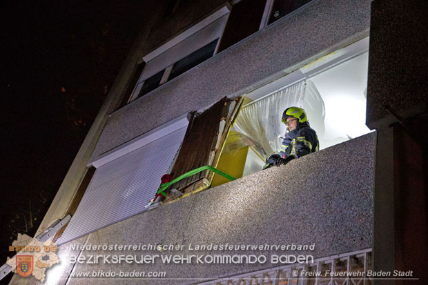 20171104 Explosion in der Wohnung einer Badener Wohnhausanlage  Foto:  Freiwillige Feuerwehr Baden-Stadt