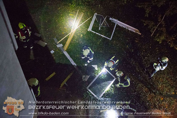 20171104 Explosion in der Wohnung einer Badener Wohnhausanlage  Foto:  Freiwillige Feuerwehr Baden-Stadt