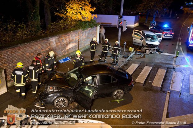 20171106 Verkehrsunfall in Baden LB212 Damgasse X Rudolf Zllnerstrae  Foto:  FF Baden-Stadt / Stefan Schneider