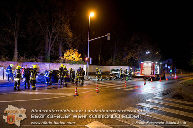 20171106 Verkehrsunfall in Baden LB212 Damgasse X Rudolf Zllnerstrae  Foto:  FF Baden-Stadt / Stefan Schneider