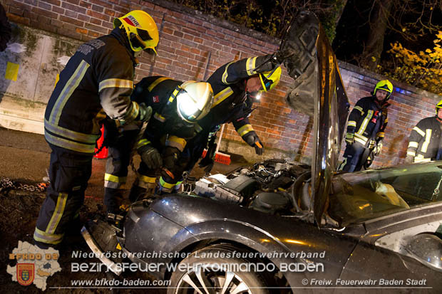 20171106 Verkehrsunfall in Baden LB212 Damgasse X Rudolf Zllnerstrae  Foto:  FF Baden-Stadt / Stefan Schneider