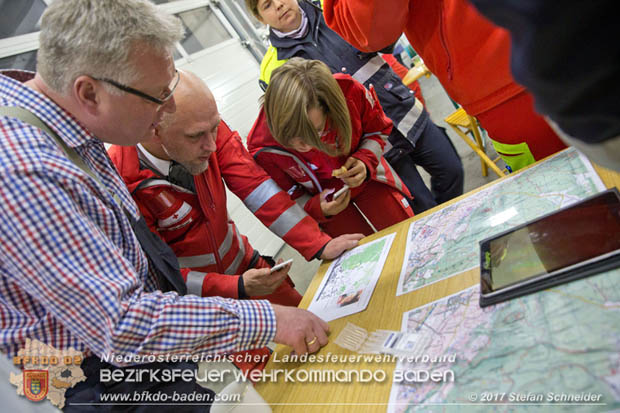 20171113 Personensuche nach 12-jährigen abgängigen Bub in Pfaffstätten  Foto: Stefan Schneider BFK BADEN