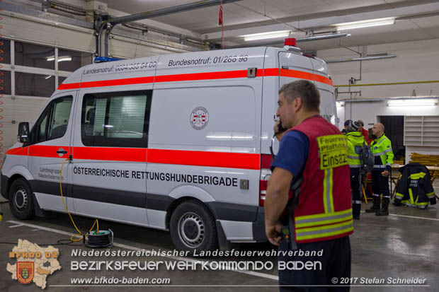 20171113 Personensuche nach 12-jährigen abgängigen Bub in Pfaffstätten  Foto: Stefan Schneider BFK BADEN