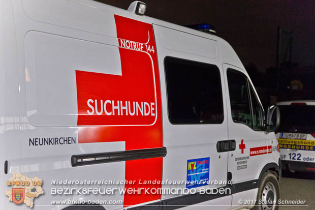 20171113 Personensuche nach 12-jährigen abgängigen Bub in Pfaffstätten Foto: Stefan Schneider BFK BADEN 20171113 Personensuche nach 12-jährigen abgängigen Bub in Pfaffstätten Foto: Stefan Schneider BFK BADEN