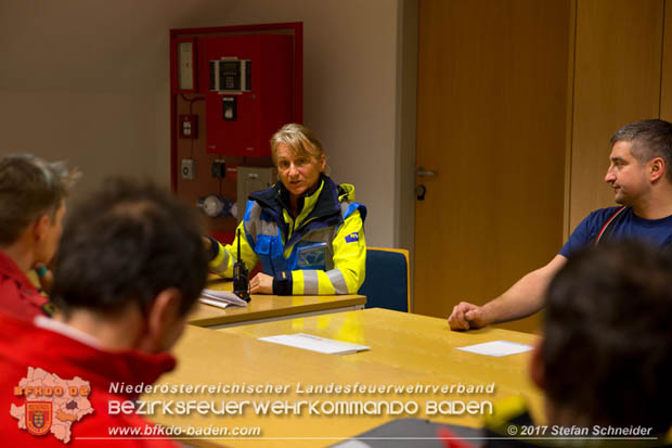 20171113 Personensuche nach 12-jährigen abgängigen Bub in Pfaffstätten  Foto: Stefan Schneider BFK BADEN