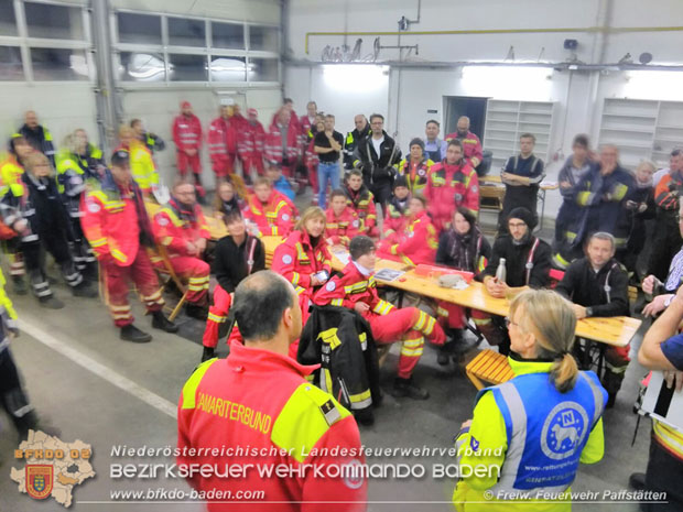 20171113 Personensuche nach 12-jährigen abgängigen Bub in Pfaffstätten Foto: FF Pfaffstätten 20171113 Personensuche nach 12-jährigen abgängigen Bub in Pfaffstätten Foto: FF Pfaffstätten