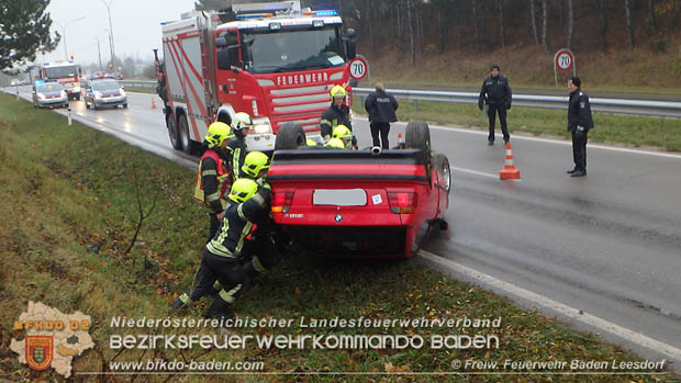20171125 Verkehrsunfall auf der Umfahrungsstraße LB210 in Baden  Foto: www.ff-baden-leesdorf.at
