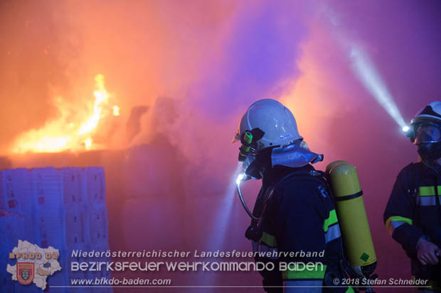 20180101 Brand von Siloballen in Maria Raisenmarkt Ortsteil Untermeierhof  Foto:  Stefan Schneider