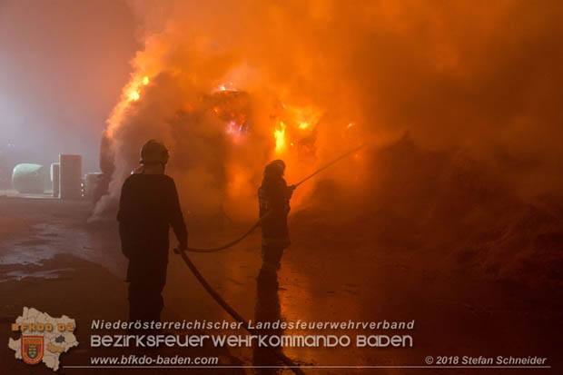 20180101 Brand von Siloballen in Maria Raisenmarkt Ortsteil Untermeierhof  Foto:  Stefan Schneider