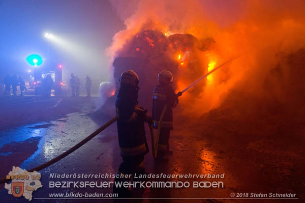 20180101 Brand von Siloballen in Maria Raisenmarkt Ortsteil Untermeierhof  Foto:  Stefan Schneider