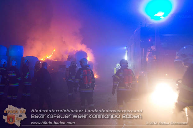 20180101 Brand von Siloballen in Maria Raisenmarkt Ortsteil Untermeierhof  Foto:  Stefan Schneider