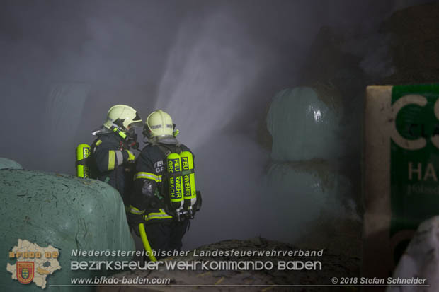 20180101 Brand von Siloballen in Maria Raisenmarkt Ortsteil Untermeierhof  Foto:  Stefan Schneider