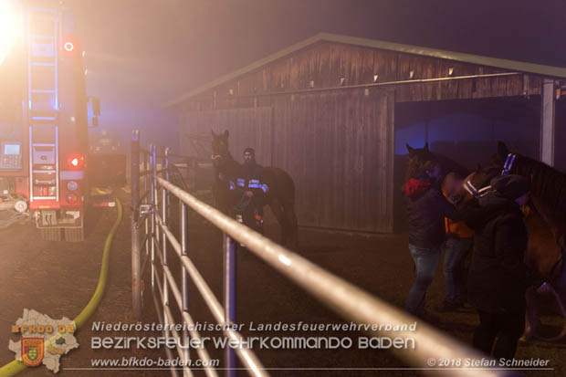 20180101 Brand von Siloballen in Maria Raisenmarkt Ortsteil Untermeierhof  Foto:  Stefan Schneider