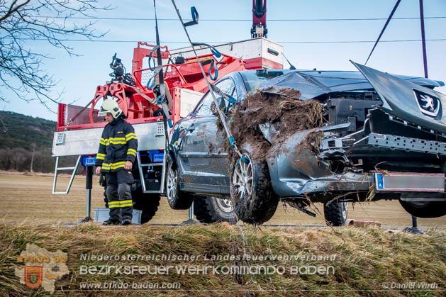 2018_01_02 FZG Bergung L4007 | Foto Daniel Wirth 2018_01_02 FZG Bergung L4007 | Foto Daniel Wirth