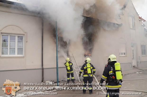 20180226 Vollbrand einer Wohnung in Unterwaltersdorf  Foto:  Thomas Lenger MONATSREVUE.at