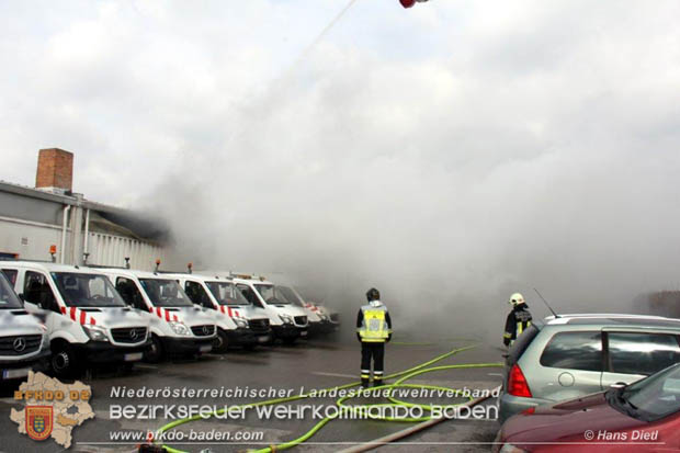 20180320 Brand in einer Lagerhalle Gewerbepark Wienersdorf  Foto:  Hans Dietl FF Mllersdorf