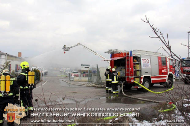 20180320 Brand in einer Lagerhalle Gewerbepark Wienersdorf  Foto:  Hans Dietl FF Mllersdorf