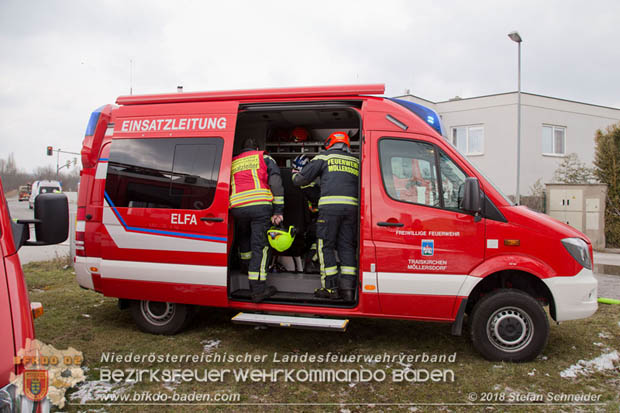 20180320 Brand in einer Lagerhalle Gewerbepark Wienersdorf  Foto:  Stefan Schneider BFK BADEN 