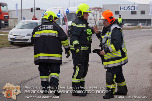 20180320 Brand in einer Lagerhalle Gewerbepark Wienersdorf  Foto:  Stefan Schneider BFK BADEN 