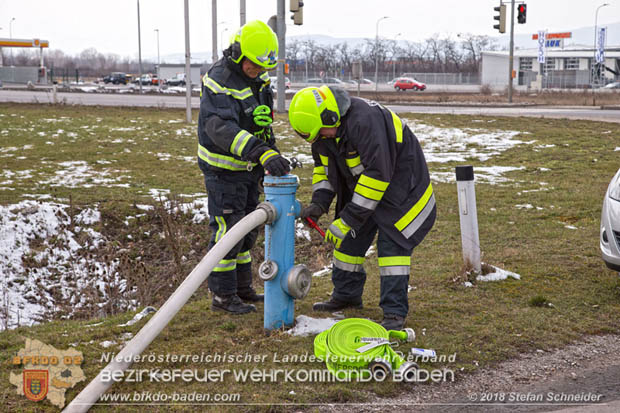 20180320 Brand in einer Lagerhalle Gewerbepark Wienersdorf  Foto:  Stefan Schneider BFK BADEN 