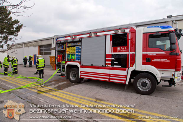 20180320 Brand in einer Lagerhalle Gewerbepark Wienersdorf  Foto:  Stefan Schneider BFK BADEN 