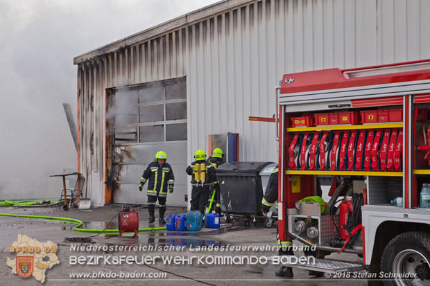 20180320 Brand in einer Lagerhalle Gewerbepark Wienersdorf  Foto:  Stefan Schneider BFK BADEN 