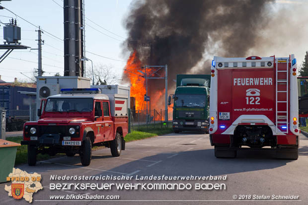 20180414 Brand mehrerer Gterwaggons im Bahnhof Pfaffsttten  Foto:  Stefan Schneider BFKDO BADEN