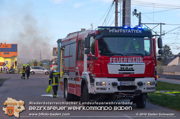 20180414 Brand mehrerer Gterwaggons im Bahnhof Pfaffsttten  Foto:  Stefan Schneider BFKDO BADEN