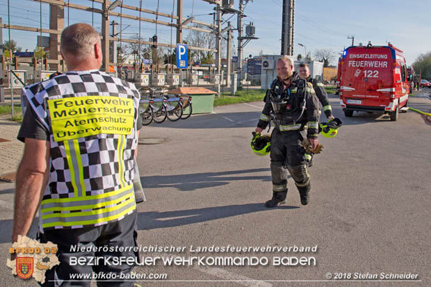 20180414 Brand mehrerer Gterwaggons im Bahnhof Pfaffsttten  Foto:  Stefan Schneider BFKDO BADEN