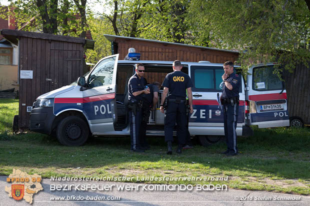 20180414 Brand mehrerer Gterwaggons im Bahnhof Pfaffsttten  Foto:  Stefan Schneider BFKDO BADEN