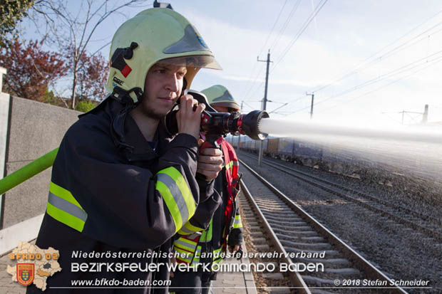 20180414 Brand mehrerer Gterwaggons im Bahnhof Pfaffsttten  Foto:  Stefan Schneider BFKDO BADEN