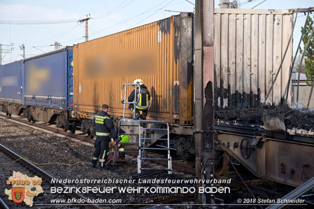 20180414 Brand mehrerer Gterwaggons im Bahnhof Pfaffsttten  Foto:  Stefan Schneider BFKDO BADEN
