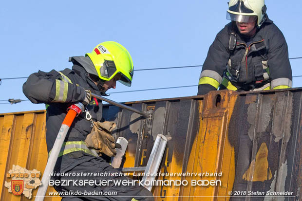 20180414 Brand mehrerer Gterwaggons im Bahnhof Pfaffsttten  Foto:  Stefan Schneider BFKDO BADEN