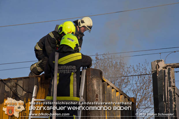 20180414 Brand mehrerer Gterwaggons im Bahnhof Pfaffsttten  Foto:  Stefan Schneider BFKDO BADEN