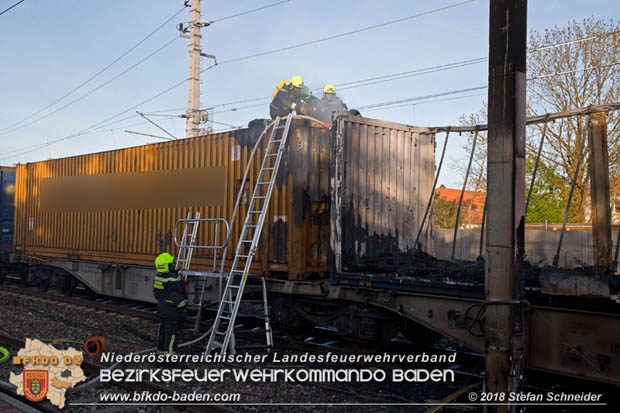 20180414 Brand mehrerer Gterwaggons im Bahnhof Pfaffsttten  Foto:  Stefan Schneider BFKDO BADEN