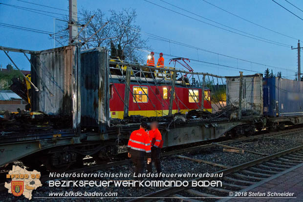 20180414 Brand mehrerer Gterwaggons im Bahnhof Pfaffsttten  Foto:  Stefan Schneider BFKDO BADEN