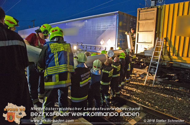 20180414 Brand mehrerer Gterwaggons im Bahnhof Pfaffsttten  Foto:  Stefan Schneider BFKDO BADEN