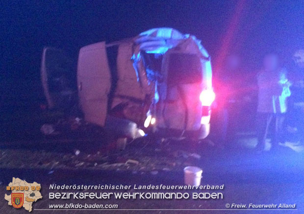 20180528 Verkehrsunfall A21 Bereich Hochstraß Bezirk Baden Foto: © Freiwillige Feuerwehr Alland 20180528 Verkehrsunfall A21 Bereich Hochstraß Bezirk Baden Foto: © Freiwillige Feuerwehr Alland