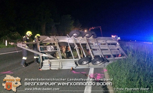 20180528 Verkehrsunfall A21 Bereich Hochstra Bezirk Baden   Foto:  Freiwillige Feuerwehr Alland