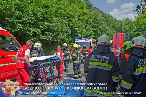 20180604 Verkehrsunfall im Helenental  Foto:   Freiwillige Feuerwehr Baden-Stad