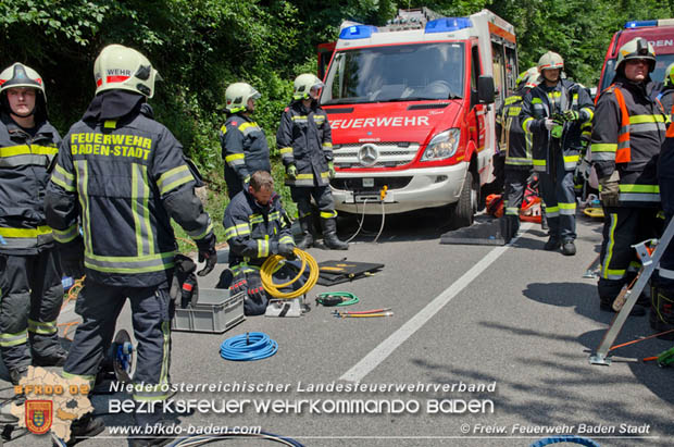 20180604 Verkehrsunfall im Helenental  Foto:   Freiwillige Feuerwehr Baden-Stadt