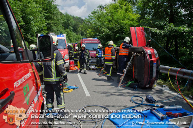 20180604 Verkehrsunfall im Helenental  Foto:   Freiwillige Feuerwehr Baden-Stadt