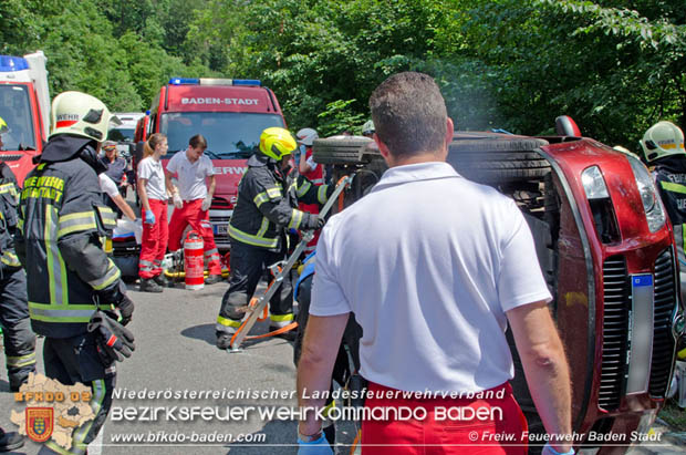 20180604 Verkehrsunfall im Helenental  Foto:   Freiwillige Feuerwehr Baden-Stadt