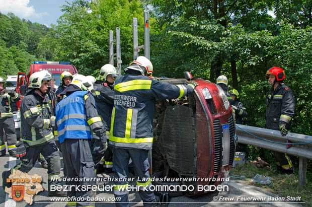 20180604 Verkehrsunfall im Helenental  Foto:   Freiwillige Feuerwehr Baden-Stadt